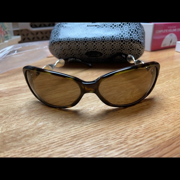 Sunglasses-Brighton - Picture 2 of 5